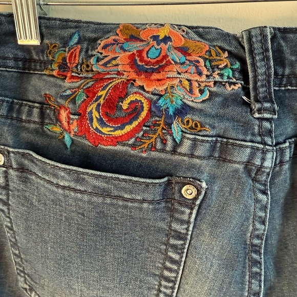 Grace Embroidered Denim Jeans, Size 30, Excellent Condition - Picture 4 of 9